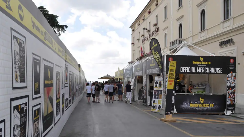 pubblicoSpettacoloPRAIT6